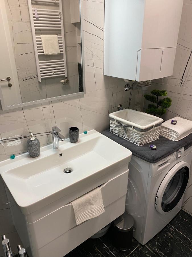 Apartment Vuky *